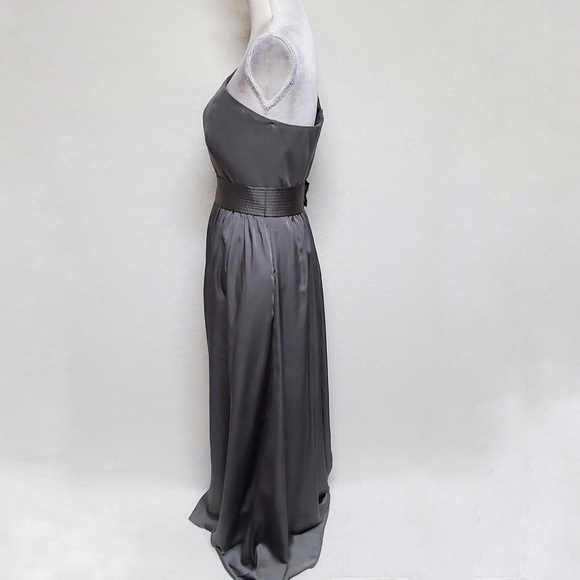 Vera Wang White Charcoal Satin Crepe One-Shoulder Belted Side Slit Formal Gown 8 - Picture 3 of 16